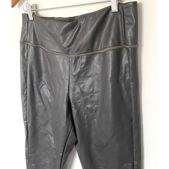 Athleta All Over Gleam Gray Faux Leather Tight Leggings Stretch Activewear Sz L - Picture 9 of 11